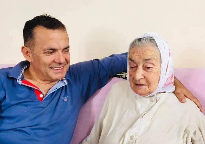 Başkan Özyiğit'in Acı Günü! Mersin Merkez Yenişehir Belediye Başkanı Abdullah Özyiğit'in Annesi Ayşe Öziğit Vefat Etti