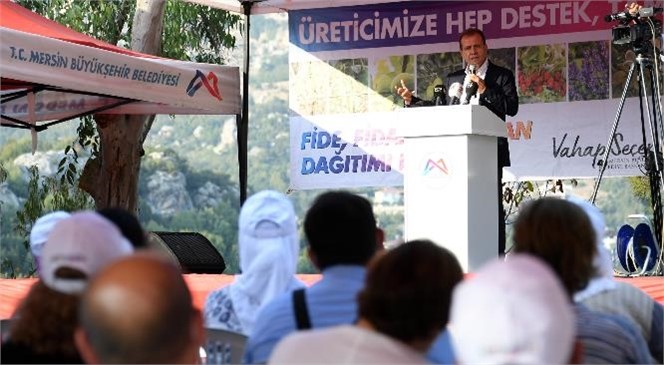 "Nergis Soğanı Dağıtım Projesi" İle 104 Üreticiye 200 Bin Nergis Soğanı Dağıtıldı! Başkan Seçer, Nergis Soğanlarının İlk Etap Dağıtımını Darısekisi Mahallesi’nde Yaptı