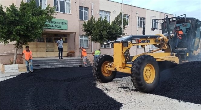 Tarsus 15 Temmuz Özel Eğitim Uygulama Okulu Bahçesi Büyükşehir Tarafından Sıcak Asfaltla Kaplandı