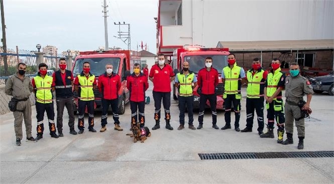 Mersin Büyükşehir İtfaiyesi İzmir’e Yardım İçin Yola Çıktı