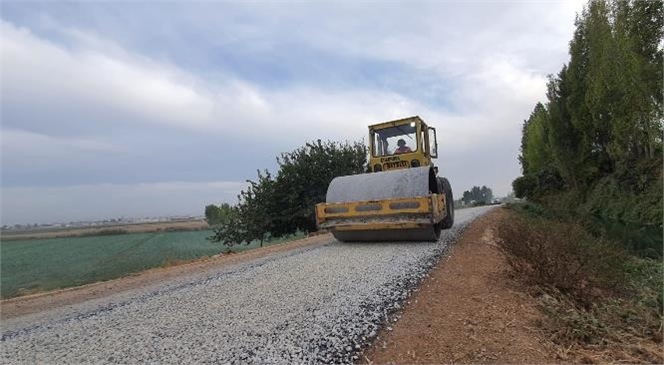 Tarsus’ta Üç Mahallede Sorun Yaratan Yollar Asfaltlandı