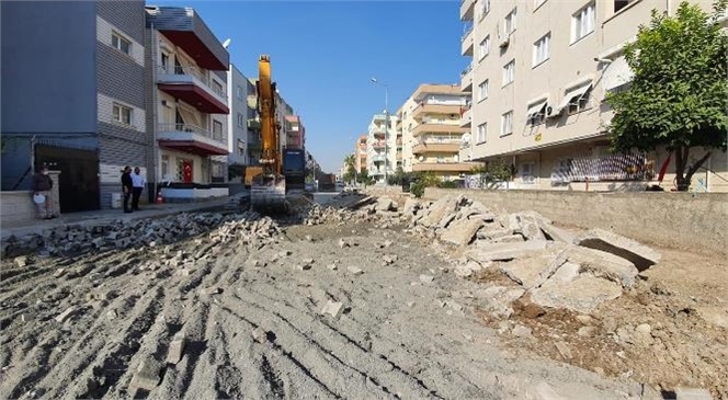Zafer Caddesi Baştan Aşağıya Yenileniyor! Mersin Büyükşehir, Hizmetleriyle Caddeleri Güzelleştiriyor