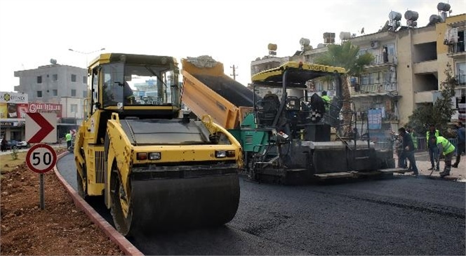 Mersin Büyükşehir, Toroslar’da Asfalt Çalışmalarını Sürdürüyor