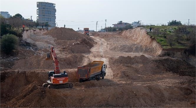 Başkan Seçer Sahaya İndi, Çalışmaları Yerinde İnceledi