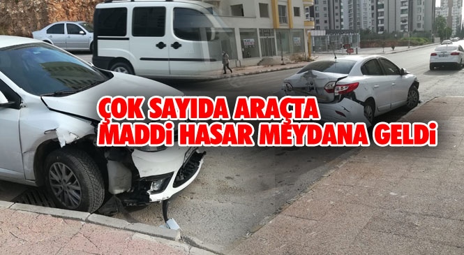 Zeytinlik Caddesi Üzerinde Meydana Gelen Kazada Belediye Otobüsü ve Çok Sayıda Araçta Maddi Hasar Meydana Geldi