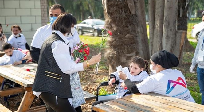 Mersin'de Angelman Sendromlu Çocuklar İçin Özel Bir Gün! Mersin Büyükşehir, Angelman Sendromlulara "Yalnız Değilsiniz!" Diyor