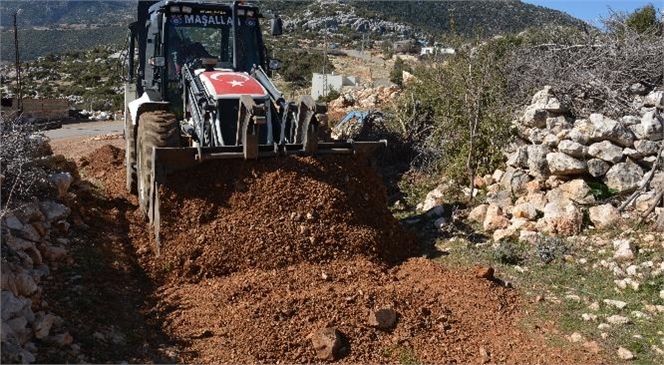 Gülnar Belediyesi Yol Yapım Çalışmalarına Aralıksız Devam Ediyor