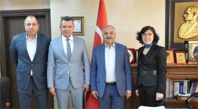 Mersin’de Tabela Kirliliği ve Kaldırım İşgaline İzin Verilmeyecek