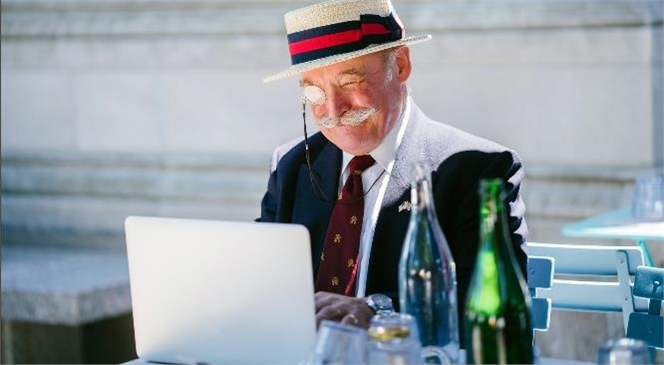 İnternet Kullanan Yaşlı Bireylerin Oranı 5 Kat Arttı