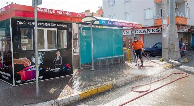 Mersinliler Evde, Büyükşehir Ekipleri Görevde! Çevre Temizliği de Yol Yapımı da Aralıksız Sürüyor