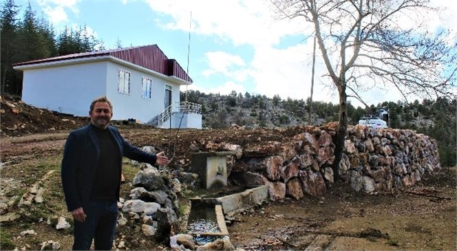 Büyükşehir Ekipleri, Atlılar Mahallesi’ndeki Eski Okulun Çevresine İstinat Duvarı Ördü