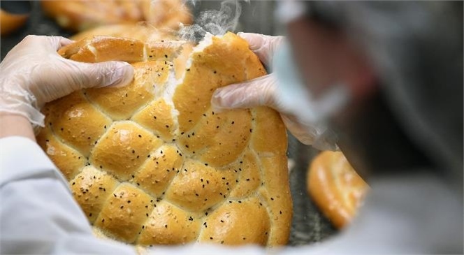 Türkiye’nin "En Yüksek Gramajlı ve En Ucuz" Ramazan Pidesi Mersin’de!