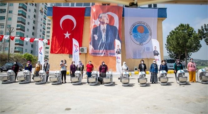 Mersin Büyükşehir Belediye Başkanı Vahap Seçer’in Kadın Emeğine Destek Projeleri Aralıksız Sürüyor