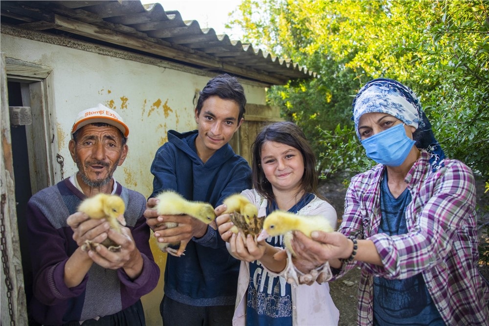 Mersin Büyükşehir’den Kaz Desteği Alan Kadınlar, Kars’ın Kaz Üreticilerine Rakip Oluyor