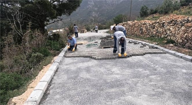 Gülnar Belediyesi Yol Bakım ve Onarım Çalışmalarını Aralıksız Sürdürüyor