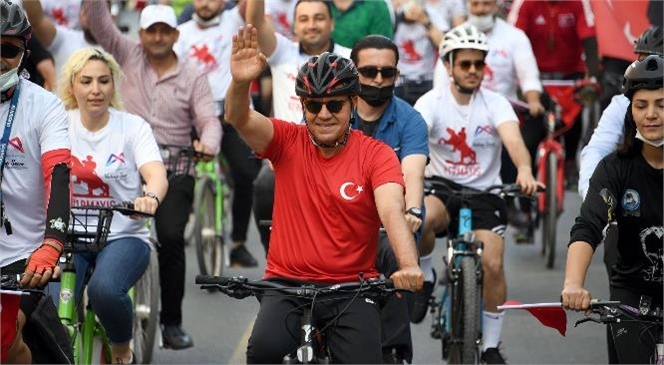 Büyükşehir, 19 Mayıs Coşkusunu ‘gençlik Bisiklet Turu’ ve ‘Mersin Skatepark Şöleni’ İle Sürdürdü