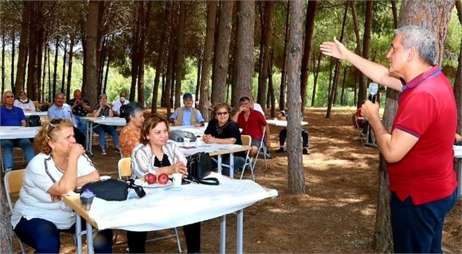 Mersin Büyükşehir Belediyesi Sosyal Hizmetler Dairesi’ne Bağlı Mersin Emekli Evi Üyeleri, Gönüllerince Bir Gün Geçirdi