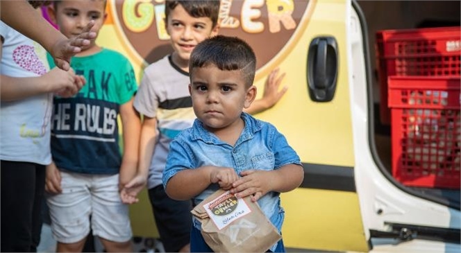 Mersin Büyükşehir’den Bu Kez de Çocuklara Kokulu Çörek