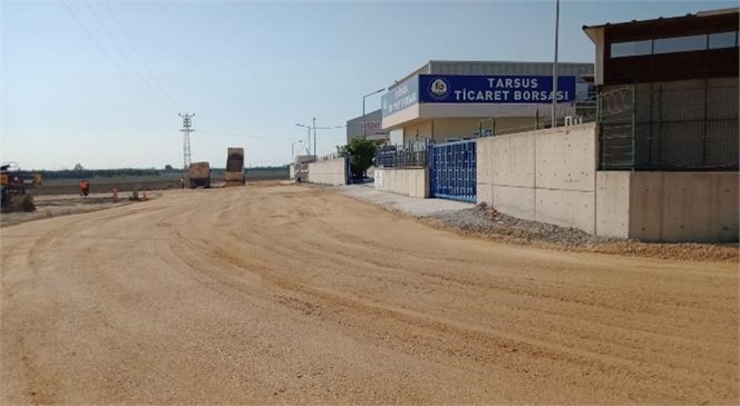 Mersin Büyükşehir Belediyesi, Ticari Açıdan Önemli Noktalarda Yol İyileştirme Çalışmalarını Sürdürüyor