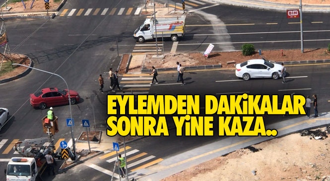 Mersin'de "Kavşak Eylemi''nin Ardından Diğer Kavşakta Kaza Yaşandı! Trafik Işıkları Yerleştiriliyor