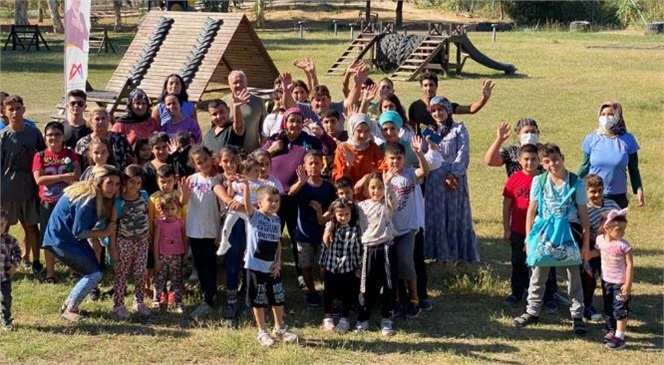 Mersin Büyükşehir Belediyesi Kadın ve Aile Hizmetleri Dairesi’ne Bağlı Olan Tarsus Gençlik Kampı’nda Cumartesi Günleri "Halk Günü" Etkinlikleri Düzenlenmeye Devam Ediyor