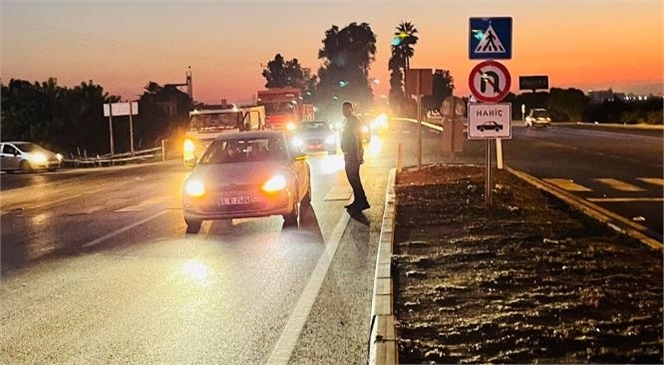 Mersin'de Yayaya Çarpan Araç Olay Yerinden Kaçtı