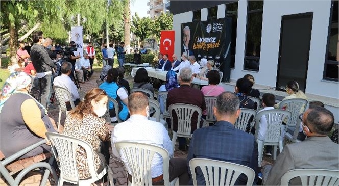 Akdeniz Belediye Başkanı; Nusratiye Mahallesi’ni Ziyaret Etti, Hizmetleri Anlattı, Vatandaşı Dinledi