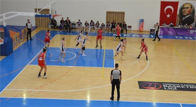 Kadın Basketbol ve Hentbol Takımları Galibiyet Serisini Sürdürdü