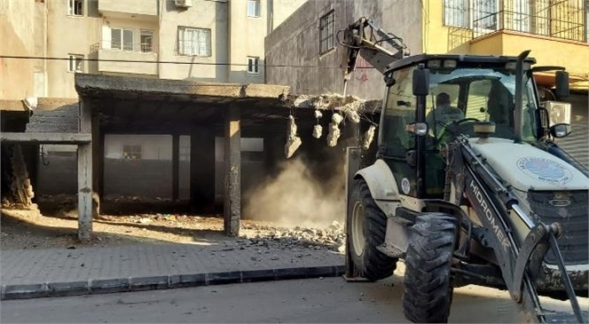 Şevket Sümer ve Yeni Mahalle’de Bulunan Terk Edilmiş Yapıların Yıkımı Gerçekleşti