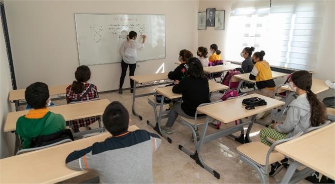 Mersin Büyükşehir, Kurs Merkezlerinde Gençleri Lgs’ye de Hazırlıyor