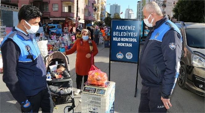 Hileli Satışların Önüne Geçerek Vatandaşların Mağdur Edilmesini Önlemek Amacıyla, Akdeniz İlçe Sınırları İçinde Kurulan Semt Pazarlarında ‘tartı Kontrol Noktaları’ Kuruldu