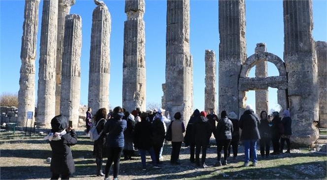 Uzuncaburç Antik Kenti’ne Tarihi ve Kültürel Gezi