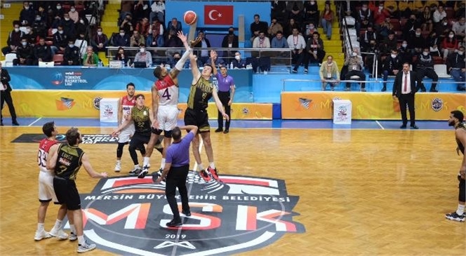Mersin Büyükşehir Erkek Basketbol Ekibi, Akhisar Belediye Basketbol Takımı’nı 88-56 Yendi