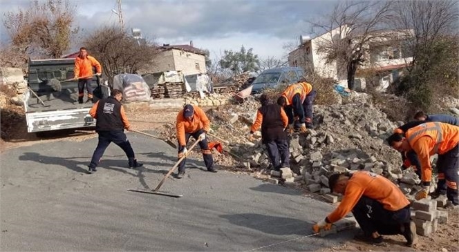 Büyükşehir, Asfalttan Sonra Çamlıyayla’da Parke Taş Döşeme Çalışmalarına da Hız Verdi