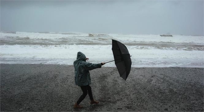 Meteoroloji Akdeniz İçin Fırtına Uyarısında Bulundu