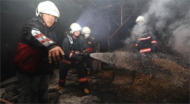 Mersin Büyükşehir İtfaiye Dairesi Ekipleri, Geçen Yıl 12 Bin 864 Görevi Yerine Getirdi