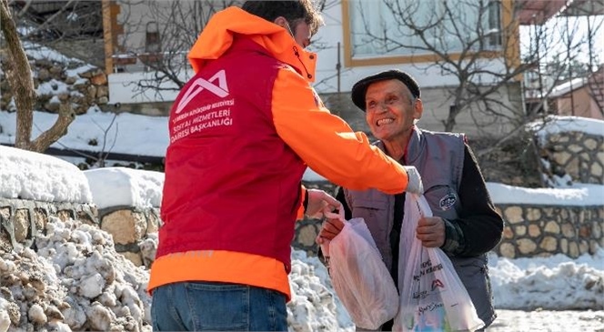 Kırsal Mahallelerdeki Vatandaşlara Ekmek ve Süt