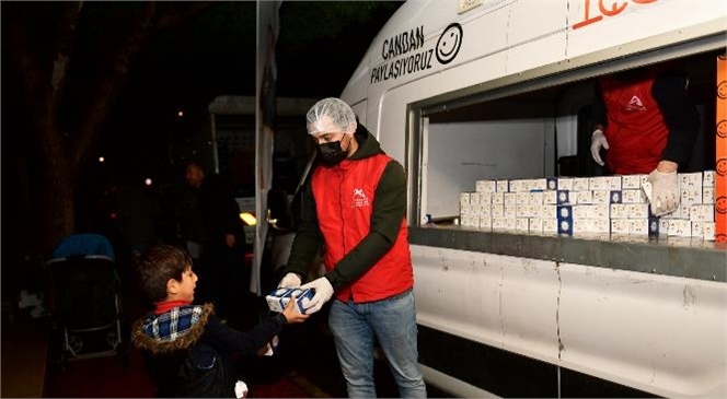 Regaip Kandili’nde Büyükşehir Kandil Simidi Dağıttı