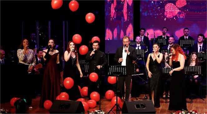 Başkan Seçer ve Meral Seçer, Mersin Büyükşehir Belediyesi Kent Orkestrası’nın ‘sevgililer Günü Konseri’ne Katıldı
