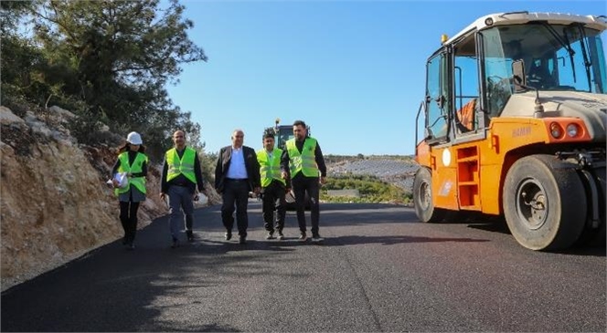 Erdemli Belediyesi Ekipleri Havaların Isınmasıyla Birlikte Sıcak Asfalt Atağını Başlattı