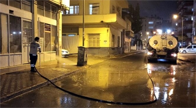 Akdeniz Belediyesi, Vatandaşların Temiz ve Sağlıklı Yaşam, Çevre ve Doğa Hakkını Korumak ve Sürdürmek Amacıyla Temizlik Hizmetlerine Gece Veya Gündüz Devam Ediyor