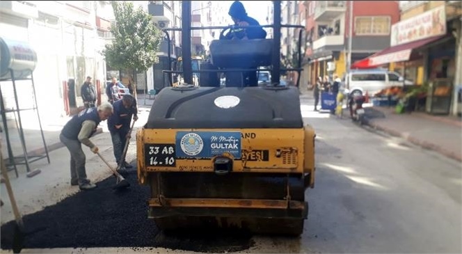 Akdeniz Belediyesi, İhtiyaç Duyan Mahallelerde Asfalt Yama ve Kaldırım Yenileme, Kilitli Parke Taşı ve Karo Kaplama Çalışmalarına Aralıksız Devam Ediyor