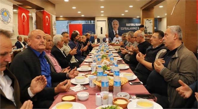 Akdeniz Belediye Başkanı Gültak; Akdenizli Muhtarları İftar Sofrasında Ağırladı