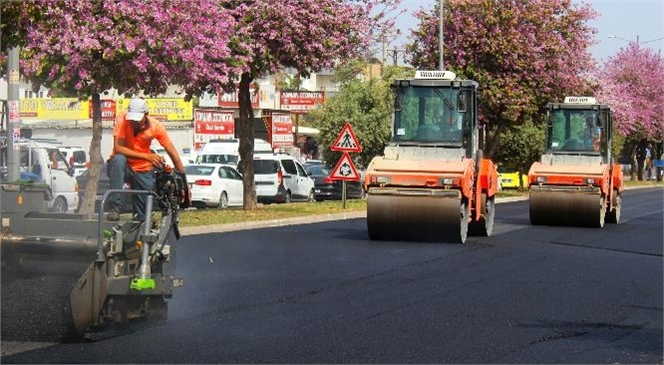 Mersinli Ahmet Bulvarı’ndaki 600 Metrelik Yol Yenileniyor