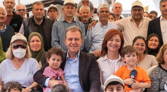 Başkan Seçer, Meral Seçer İle Birlikte Ramazan Bayramı’nın Son Gününde Vatandaşlarla Buluşma Ziyaretlerini Akdeniz İlçesinin Kırsal Mahallelerinde Sürdürdü