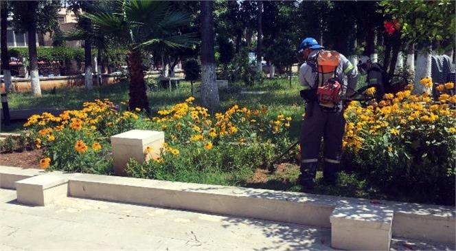 Akdeniz Belediyesi, Çocukların Oyunlar Oynamak İçin Ziyaret Ettiği Park ve Yeşil Alanlara Yönelik Bakım ve Yenileme Hizmetlerine Hız Verdi