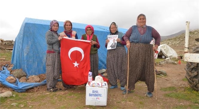 Yolları Açılan Yörükler’e Hijyen Kolisi, Çocuklara ise Oyuncak ve Şeker Ulaştırıldı