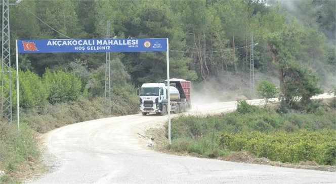 Tarsus’ta Akçakocalı ve Çevreli Mahallesi Arasında Kalan Grup Yolu Büyükşehir Ekipleri Tarafından Asfaltlandı