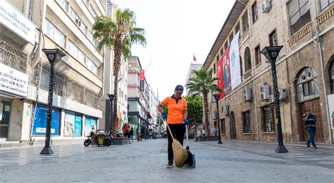 Temizlik İşçisi Olarak Görev Yapmaktayken Hm Topluluğu Solistlerinden Birisi Olan 41 Yaşındaki Çiğdem Akdoğan, Başarı Hikayesinin Arkasında ‘hayallerinin Peşinden Gitmek’ Olduğunu Söyledi