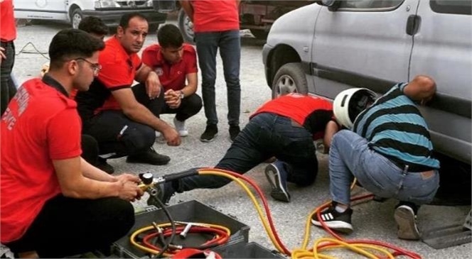 Mersin Büyükşehir Belediyesi İtfaiye Daire Başkanlığı Tarsus Grup Amirliği Ekipleri, Düzenli Yapılan Tatbikatlarla Eğitim Almaya Devam Ediyor